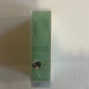NIB Jaysuing Free Air and Fluffy Spray that creates a sense of air 5.07 fl oz